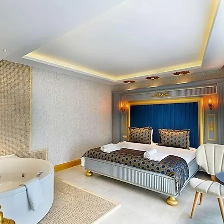 Hotel Five Diamonds 5*
