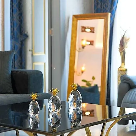 Hotel Five Diamonds Çeşme